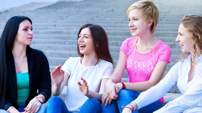Harvard-educated ‘friendship specialist’ describes the four types of friendships: butterfly, wallflower, firefly, and evergreen.